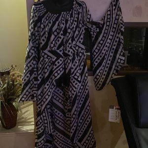 Polka dot duster  open front brand new  18/20